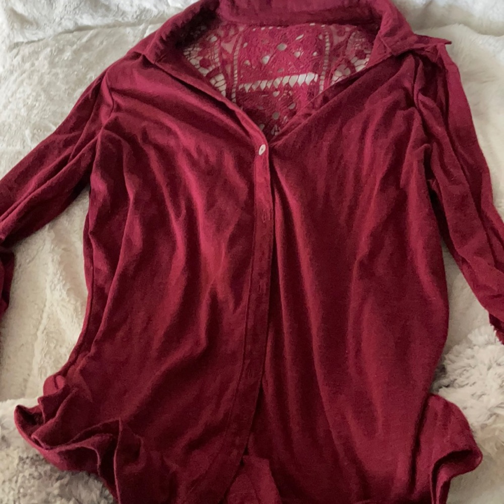 Over shirt that buttons down